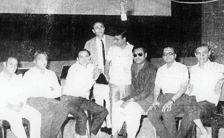 Kishoreda with Kalyanji Anandji, Indivar & others in the recording studio