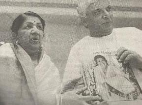 Lata with Javed Akhtar releasing a book on 'Lata Mangeshkar'