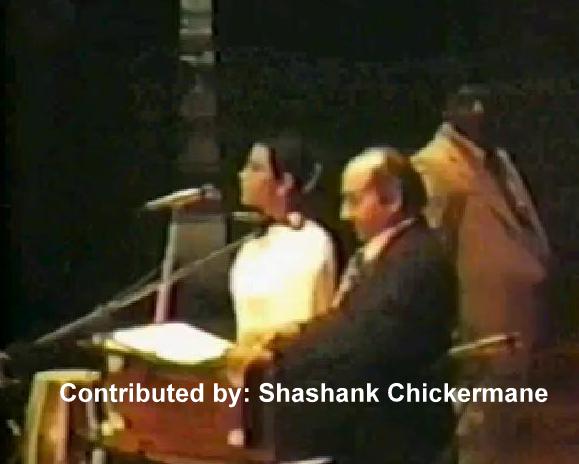 Mohd Rafi singing in a concert