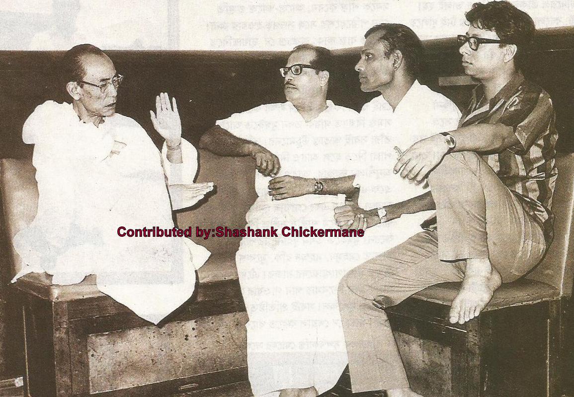 SD Burman discussing with Mannadey, RD Burman & others in the recording studio