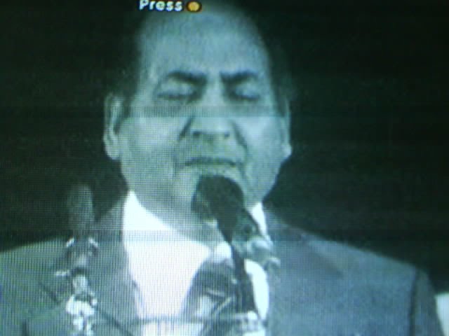 Rafi singing in a stage show