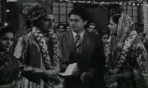 Kishoreda with Bharat Bhushan & others in the film scene