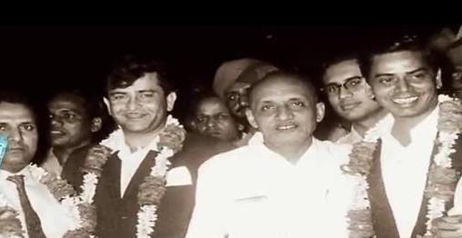 Shankar with Shailendra, Raj Kapoor & others