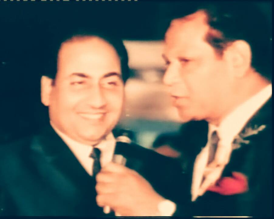 Jairaj taking interview of Mohdrafi in a stage show