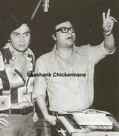 RD Burman with Rishi Kapoor in the recording studio