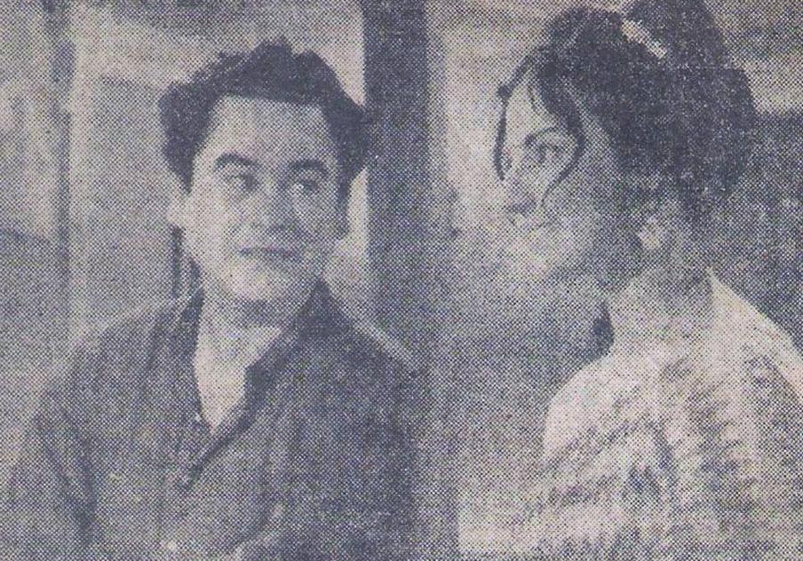 Kishorekumar with Tanuja in the film scene