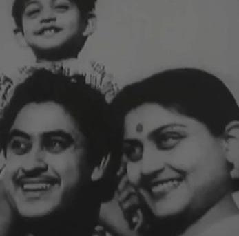 Kishoreda with his wife Ruma Devi & his son Amit Kumar