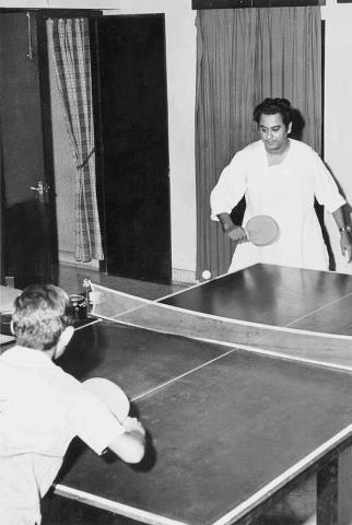 Kishore Kumar playing Table Tennis