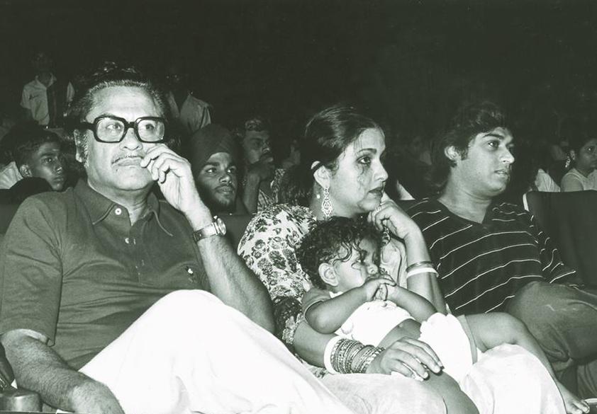 Kishoreda with his family 