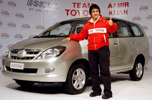 Aamir Khan endorses Toyota Innova - 5