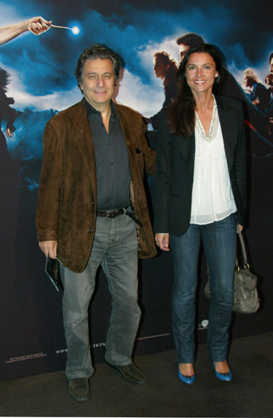 Christian Clavier and Isabelle attend the Premiere for the David Yates's film Harry Potter and the order of the phoenix on July 4, 2007 in Paris, France - 1