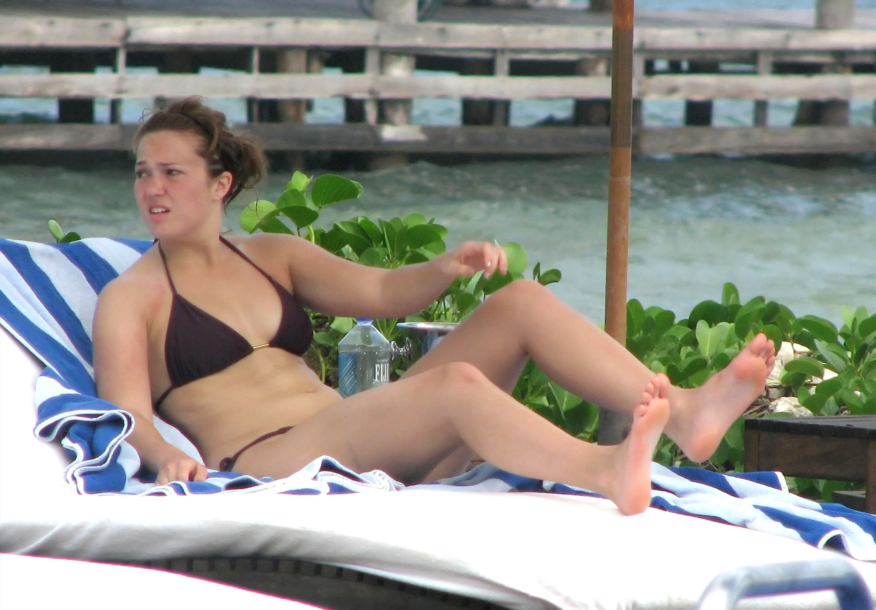 Mandy Moore - Bikini candids in Mexico-7