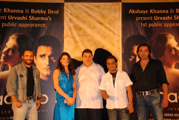 Urvashi Sharma's 1st public appearance - Akshaye Khanna, Urvashi Sharma, Ramesh S Taurani, Bobby Deol - 1