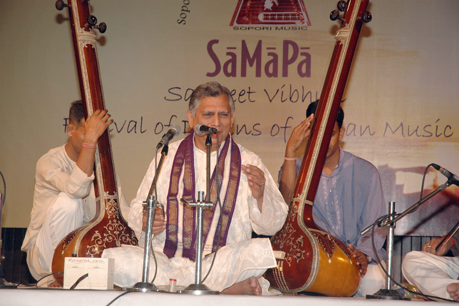 Vidyadhar Vyas -Vocalist