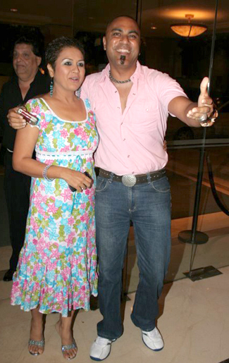 11th Anniversary Party of Boggie Woogie - Baba Sehgal with Wife - 33