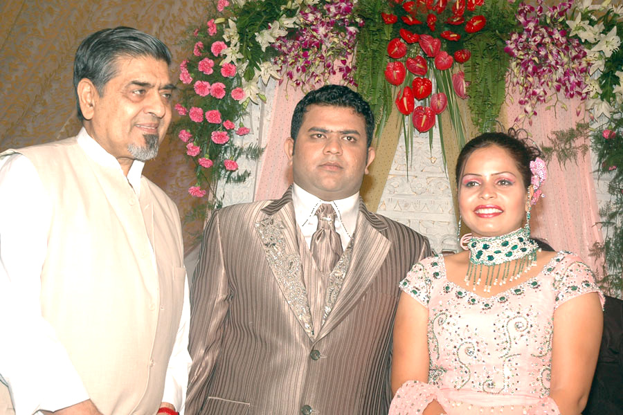 Deepak Chaudhry and Amrita Dhawan Ring Ceremony - Deepak Chaudhry and Amrita Dhawan with Jagdish Tytler