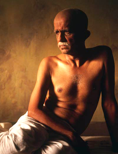 Gandhi, My Father - Darshan Jariwala - 16