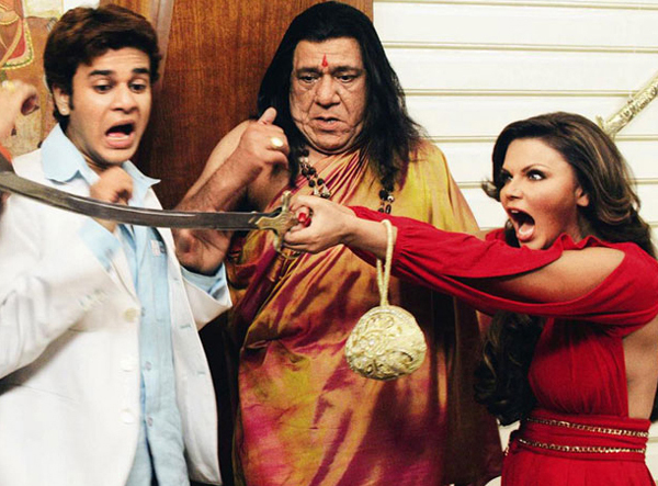 Buddha Mar Gaya - Rakhi Sawant, Om Puri - 2