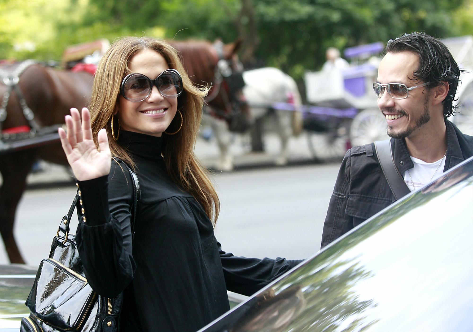 Jennifer Lopez - Leaving her midtown New York hotel-1