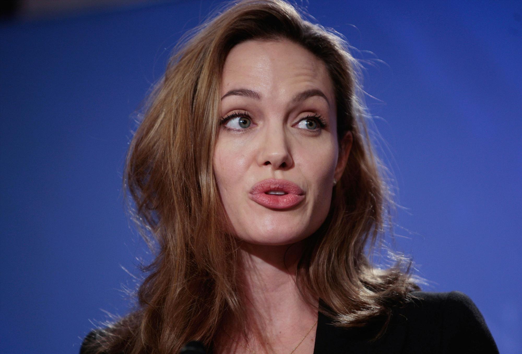 Angelina Jolie - Clinton Global Initiative event-15