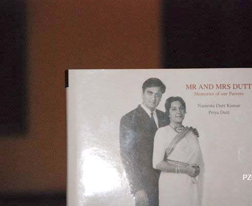 Dilip Kumar And Saira Banu Launch The Book Mr And Mrs Dutt- 14