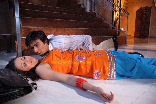 Amrita Arora, Aashish Chaudhary in Rama Rama Kya Hai Dramaaa - 5