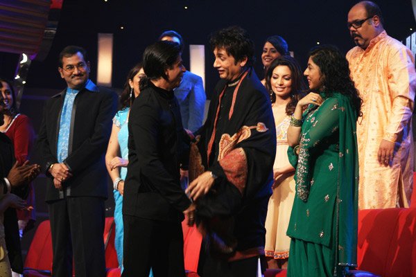 Sudesh Bhosle, Shahrukh Khan, Shekhar Suman at Jhoom India Reality Show 