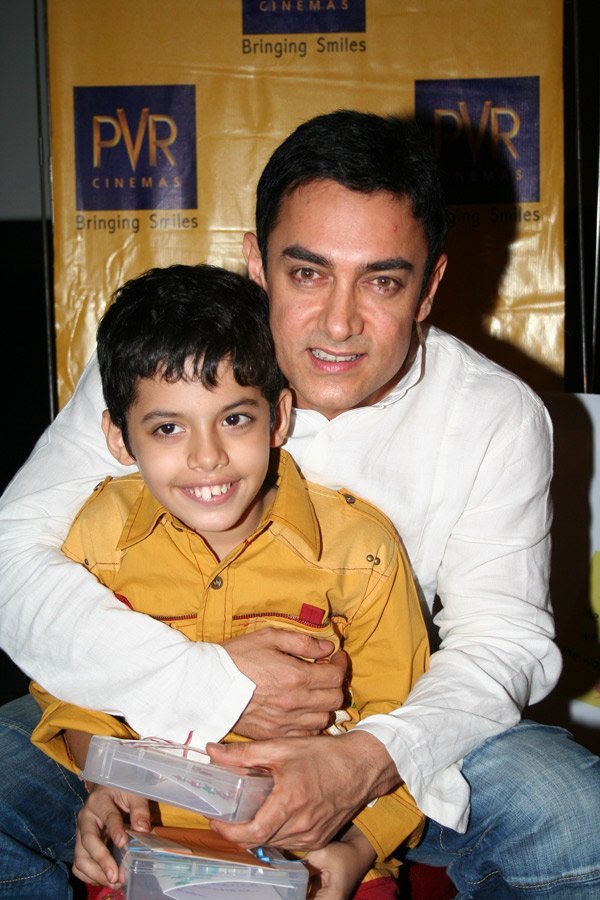 Darsheel Safary, Aamir Khan at the screening of Taare Zameen Par for Kids 
