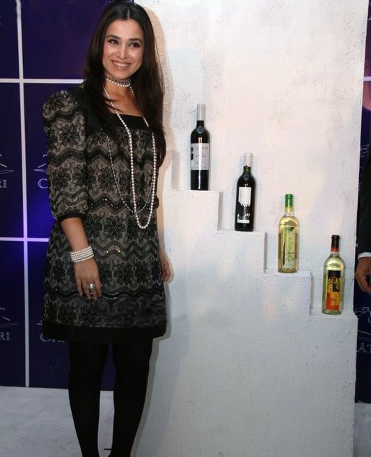 Simone Singh Launched Chateau 