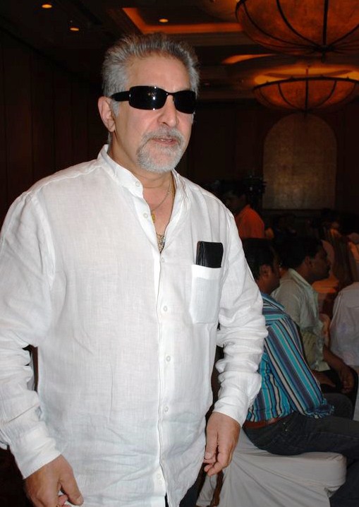 Dilip Tahil at the Press Conference of _Kaashh... Mere Hote_ 