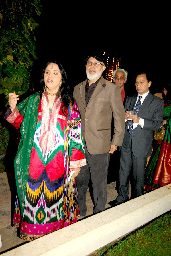 Ila Arun at Rahul Sharma and Barkha Patel's wedding 