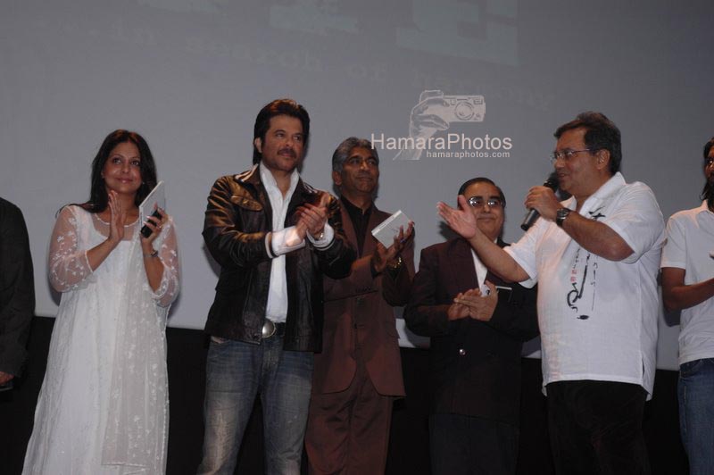 Shefali Shah, Anil Kapoor, Ashok Amritraj at Subhash Ghai's birthday bash and music launch of film Black And White 