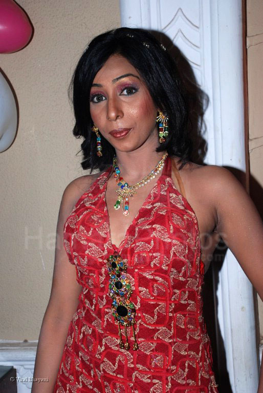 Simran Sachdeva at Aisi Deewangi music video in Filmcity on Jan 28, 2008 