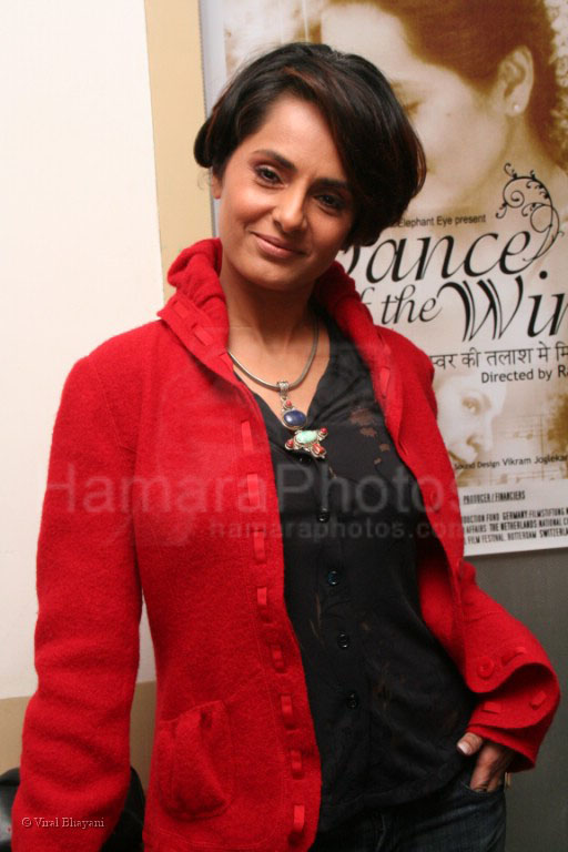 Kitu Gidwani at the Private Preview of Rajan Khosas Dance of the Wind 