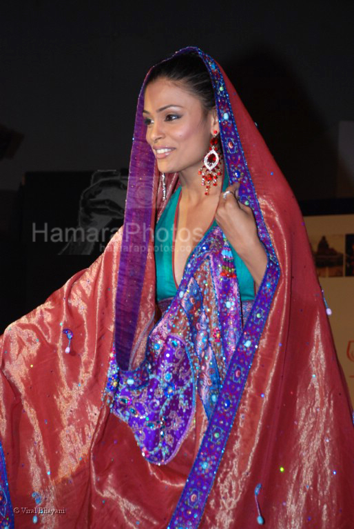 Stuttgart meets Mumbai - a fashion show choreographed by Harshada at NCPA on Feb 3rd 2008  