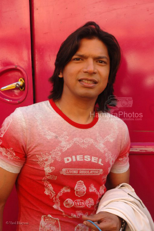Shaan at Race music launch on the sets of Amul Star Voice Chotte Ustaad in Film City on Feb 4th 2008 