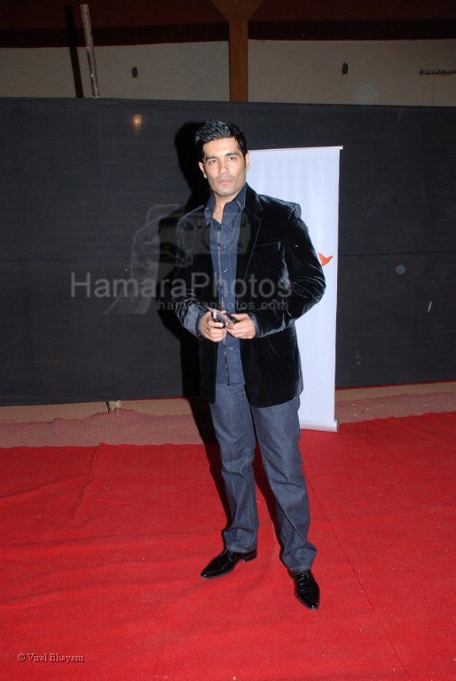 Manish Malhotra at the Global Indian TV Awards red carpet in Andheri Sports Complex on Feb 1st 2008 
