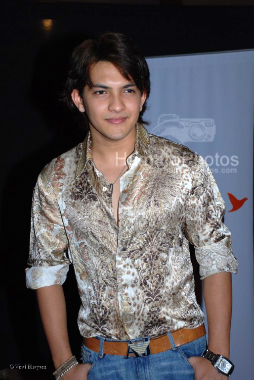 Aditya Narayan at the Global Indian TV Awards red carpet in Andheri Sports Complex on Feb 1st 2008 