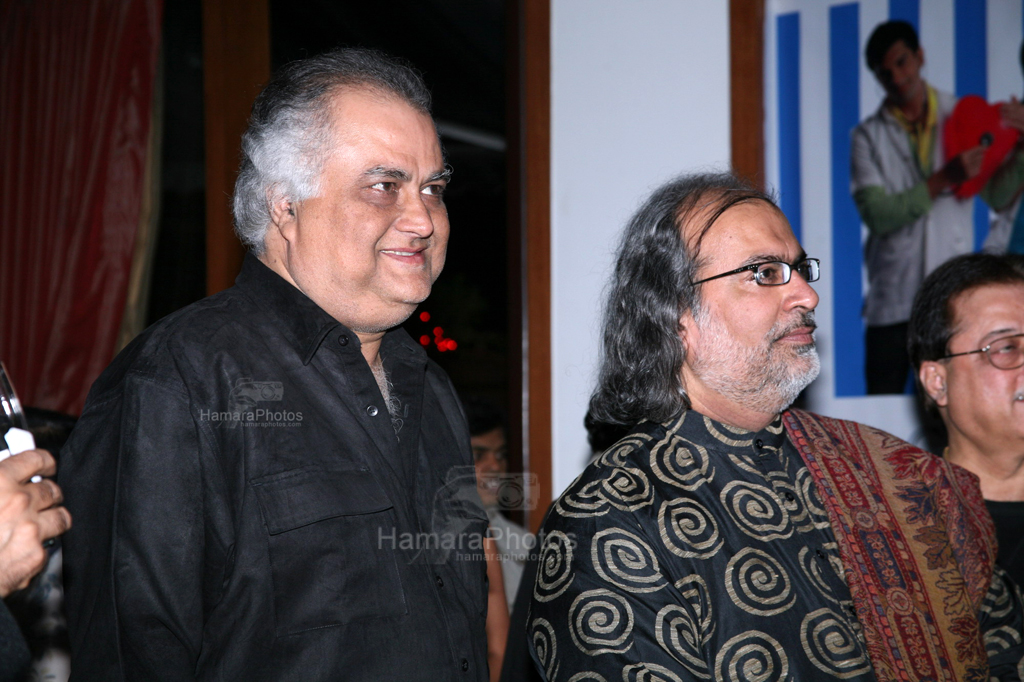Prem Kishan Malhotra & Sunil Mehta at Dill Mill Gayye  100th episode Celebration