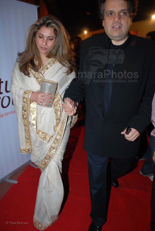 Dimple Kapadia at the Global Indian TV Awards red carpet in Andheri Sports Complex on Feb 1st 2008 