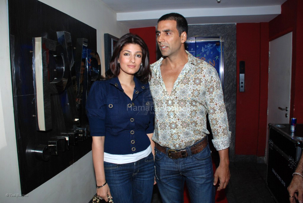 Twinkle Khanna, Akshay Kumar at the premiere of Mithiya at PVT on Feb 7th 2008 