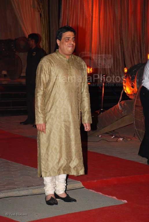 Ronnie Screwvala at Jodhaa Akbar premiere at IMAX WADALA on 14th feb 2008 