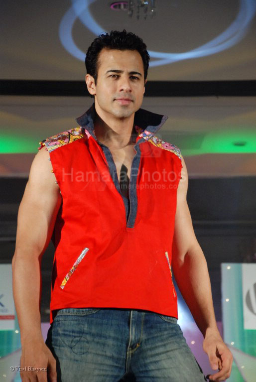 Aryan Vaid at Texprocil export fashion show in Taj Hotel on Feb 21st 2008