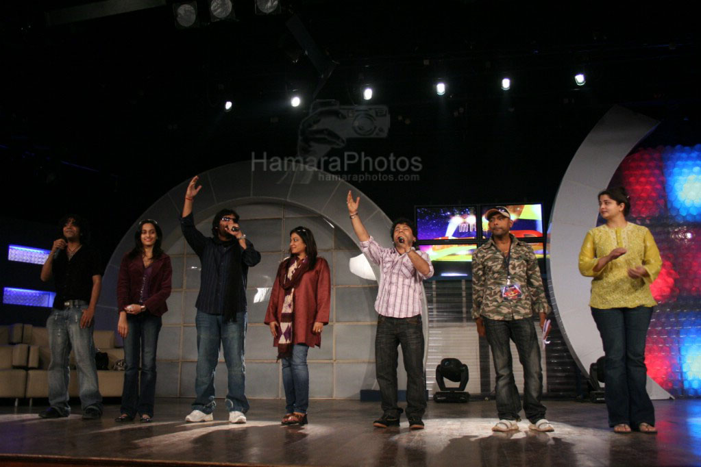 Kailash Kher,Roop Kumar Rathod,Vasundhara Das,Shweta Pandit,Naresh Iyer,Sunali Rathod at Mission Ustad rehearsal in Kandivli on Feb 21st 2008