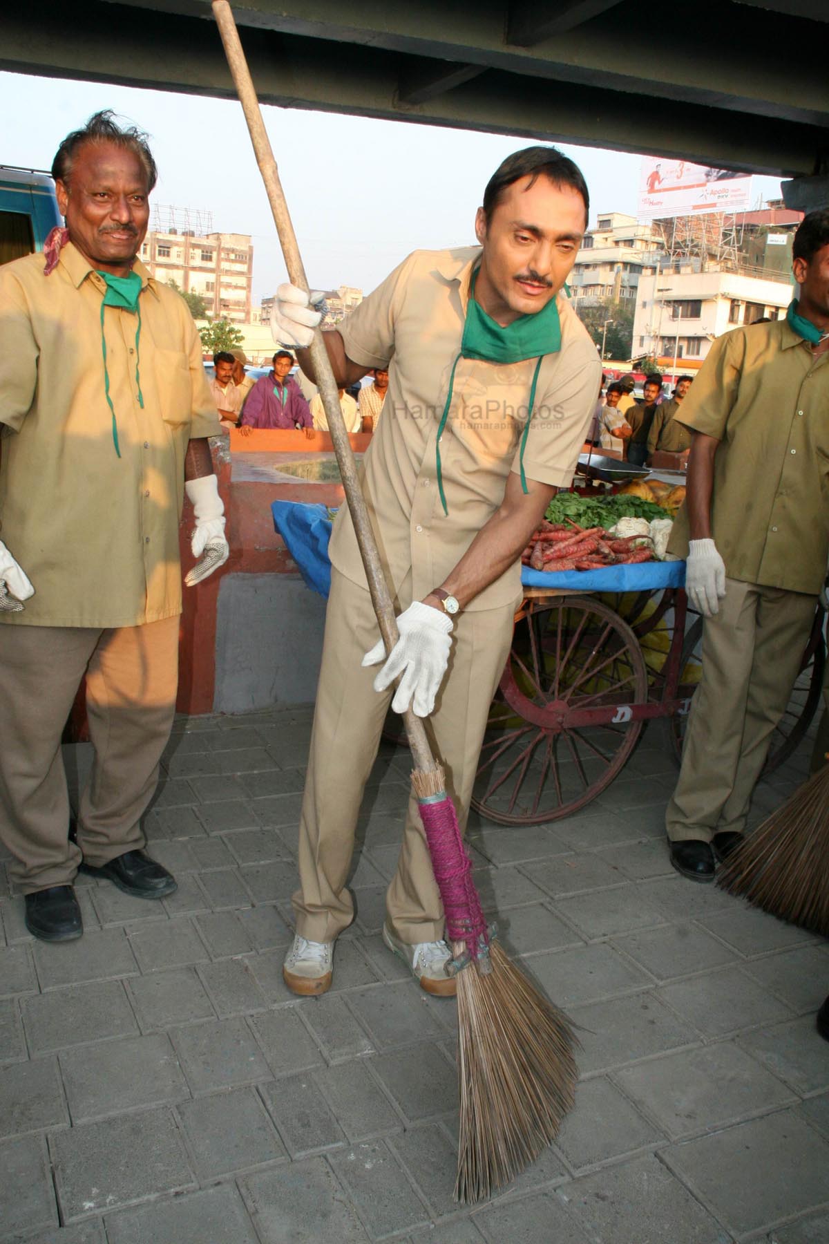 Rahul Bose at Mumbai Chaka Chak on location 