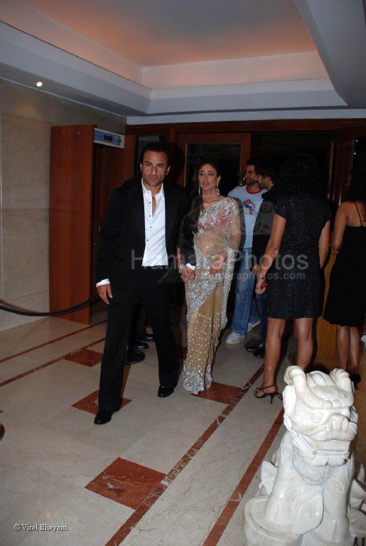 Saif Ali Khan, Kareena Kapoor at Farah Ali Khan Bash at Blings in Hotel The Leela on 23rd Feb 2008 