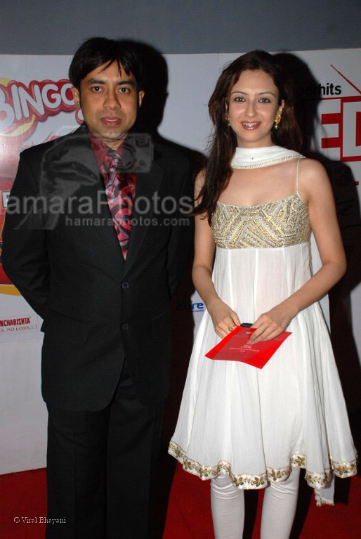 at Bajate Raho Red FM awards in Taj Land's End on Feb 25th 2008 