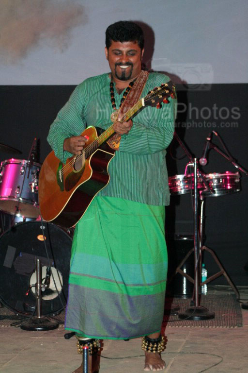 Raghu Dixit at the music launch of Raghu Dixit's album in Bandra on Feb 26th 2008 