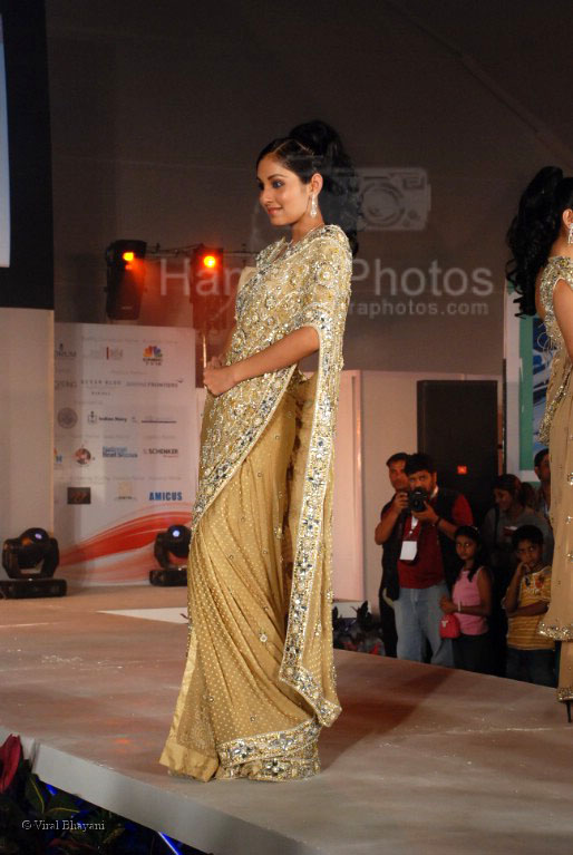 at the Samira Mumbai international Boat show with fashion show by Archana Kocchar in Bandra Kurla Complex on Feb 28th 2008