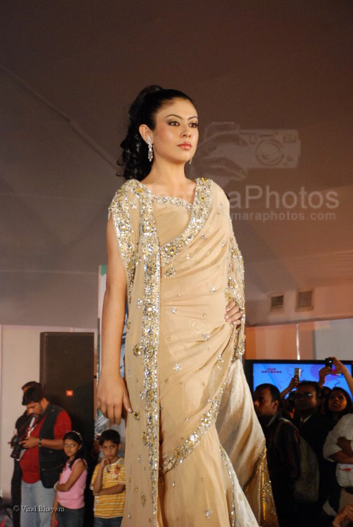 at the Samira Mumbai international Boat show with fashion show by Archana Kocchar in Bandra Kurla Complex on Feb 28th 2008